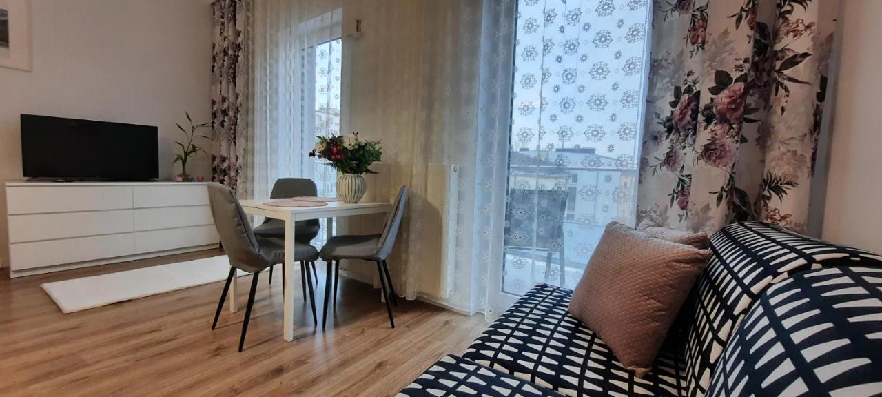 Apartament 39 *